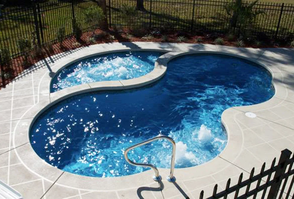 Trilogy Picasso Freeform Pool from Knickerbocker Pools and Spas