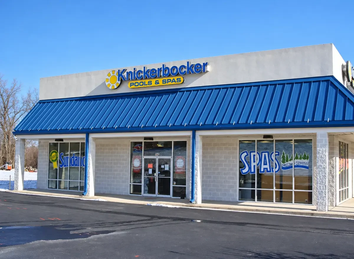 Knickerbocker Pools and Spas Tipp City storefront and customer entrance